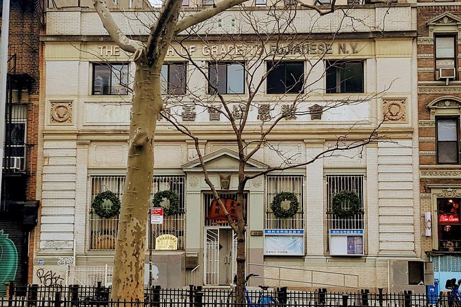 Tenement History and Immigrant Life in the Lower East Side - Key things that make this tenement tour work