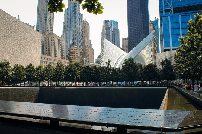The Downtown Experience: Private Walking Tour - A Private Lower Manhattan Walk that Keeps You Oriented
