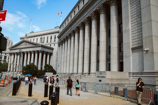 The Downtown Experience: Private Walking Tour - Trinity Church and City Hall Park: Founding-Era Landmarks in One Arc