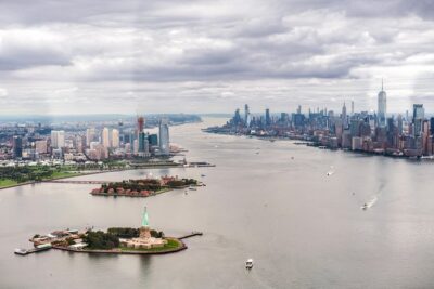 The Manhattan Helicopter Tour of New York - The Flight Route: One World Trade Center to Central Park