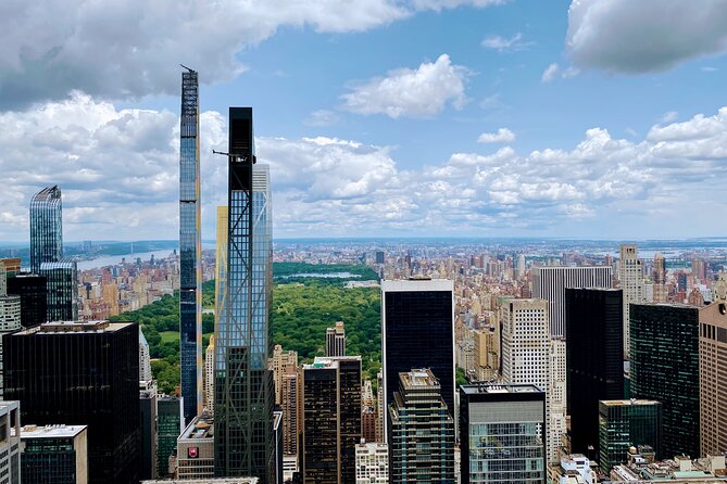The Midtown Wonders tour; 42nd street and beyond! - First stop: Port Authority Bus Terminal and the old 42nd Street story