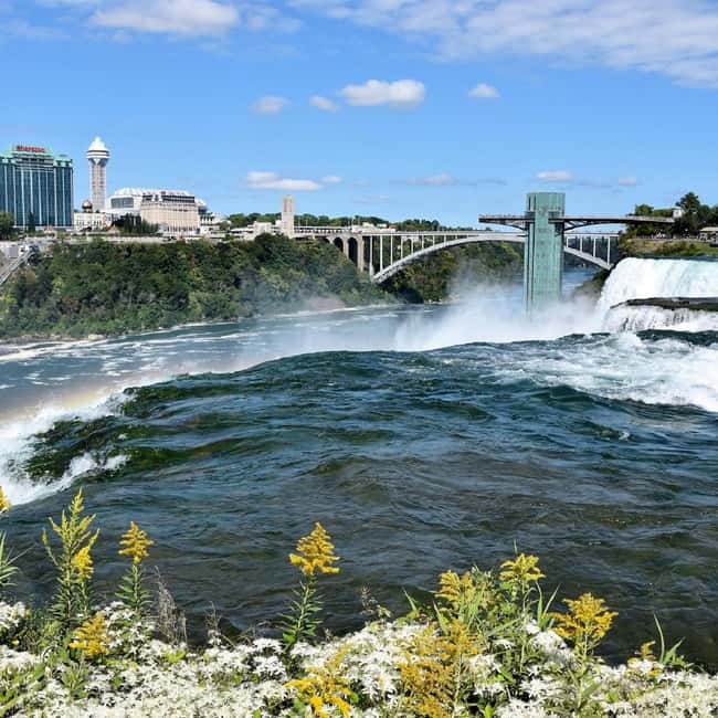 Toronto, Niagara Falls & Thousand Islands 3-day Tour from NY - Day 2: Niagara in the Morning, Then Full-Steam Toronto