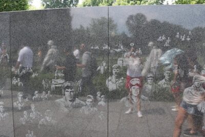 Tour from New York to Washington in 1 Day - Lincoln Memorial and Reflecting Pool Photos: Why This Area Gets So Much Attention