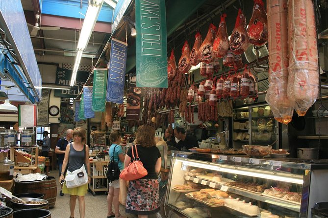 Tour of Contrasts in Italian - A 5-hour bus tour that skips the Manhattan-only loop