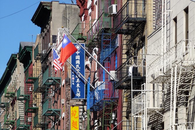 Tour of New York in Italian - Fifth Avenue icons: Trump Tower, Rockefeller, St. Patrick, Empire State, Flatiron