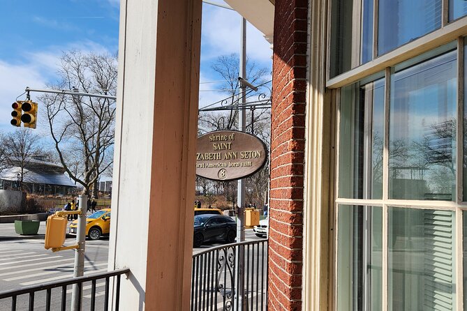 Unexpected Wall Street Walking Tour - Battery Park: short stops that add up to a real sense of place