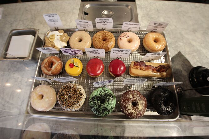 Union Square Donut Tour: Choose Your Own Donut Adventure - Union Square walk: landmarks, history pointers, and the donut rhythm