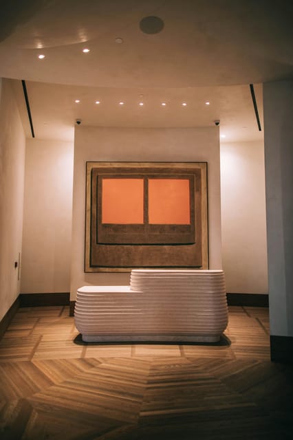 Unveiling New York City's Most Breathtaking Lobbies - Historic Landmarks Inside: When Entryways Tell a Business Story