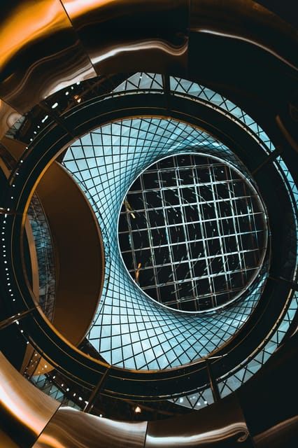 Unveiling New York City's Most Breathtaking Lobbies - What to Bring and How to Time Your Photos