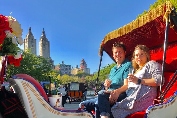 VIP Central Park Experience Tour with photos 50min~Skip the line - The Mall’s Literary Walk, Balto, the Dakota, and Tavern on the Green