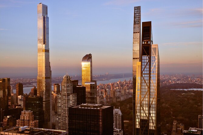 VIP Rock Pass: Includes SKYLIFT, Beam, Rooftop Garden - Top of the Rock + the rooftop garden stop