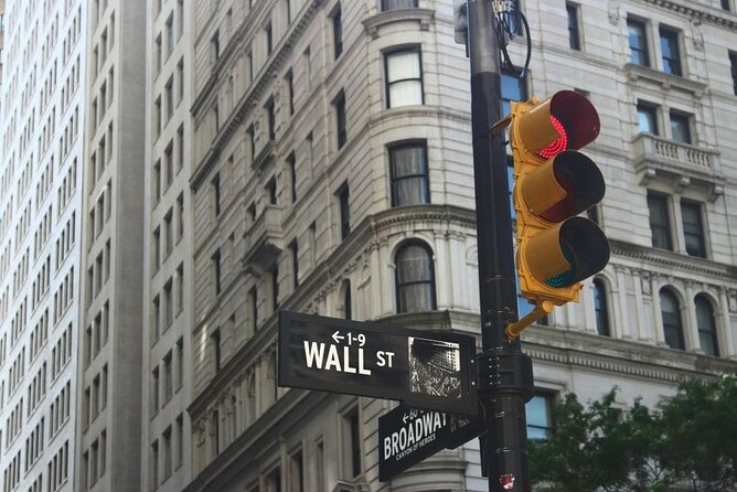 Visit Met Museum of Art and See 30+ NYC Top Sights Tour - Wall Street to the Met: Your Guided Route in Order