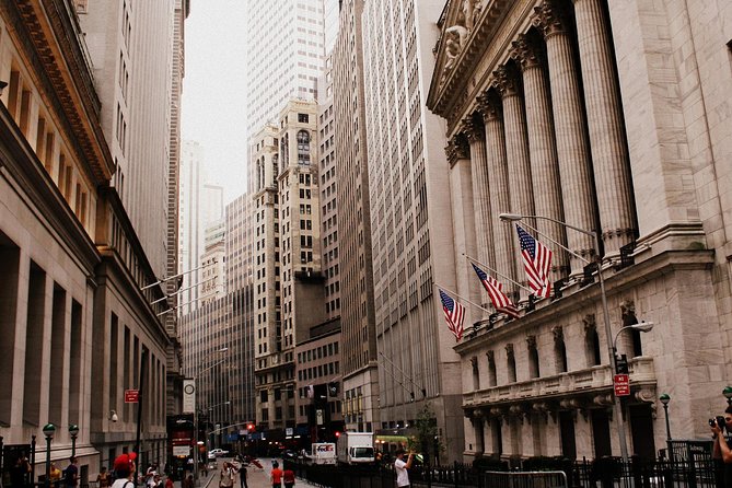 Visit The Guggenheim Museum & 3h Manhattan Walking Tour - How the Wall Street to Guggenheim flow actually helps you