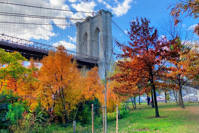 Walking tour in Manhattan Brooklyn Bridge and Waterfront - Why This Manhattan-to-Brooklyn Walk Feels Like a Local’s Day