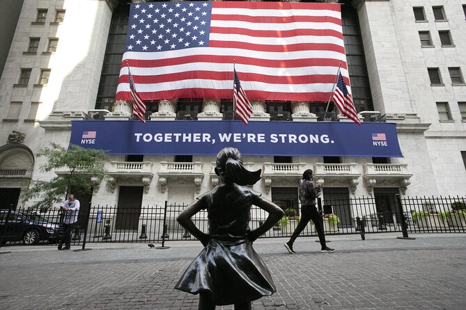 Wall Street and Financial District Walking Tour - Starting at 20 Dey St: How the Guide Sets the Tone Early