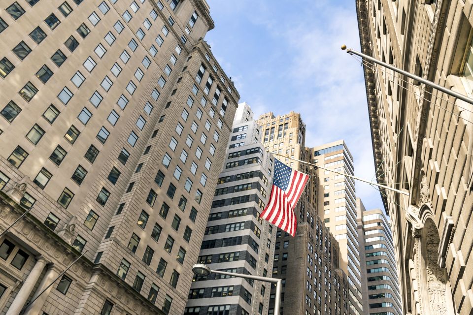 Wall Street Insider Tour with a Finance Professional - Federal Hall: From Presidential Moment to Money Street