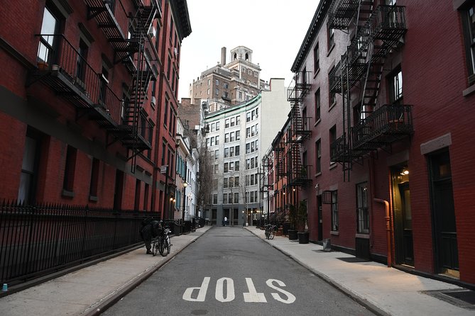 West Village Haunted Tour - West Village Haunted Tour: what makes this ghost walk worth your night