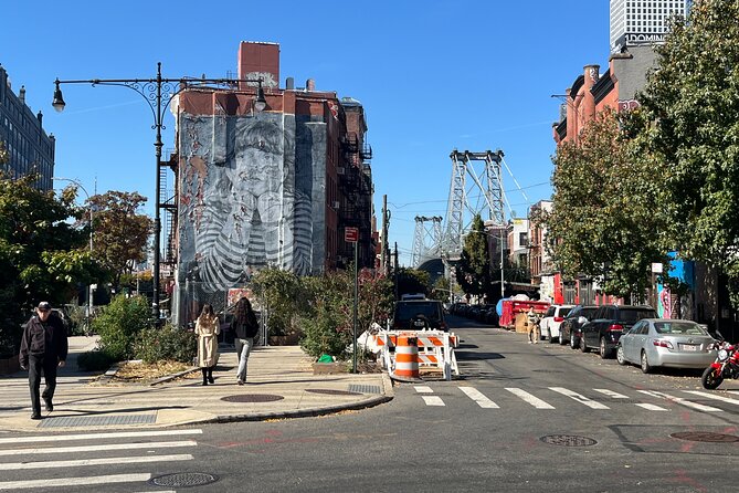 Williamsburg Walking Tour: History, Hipsters, Hasids & Hops - Domino Park: New public space and Manhattan views without the fuss