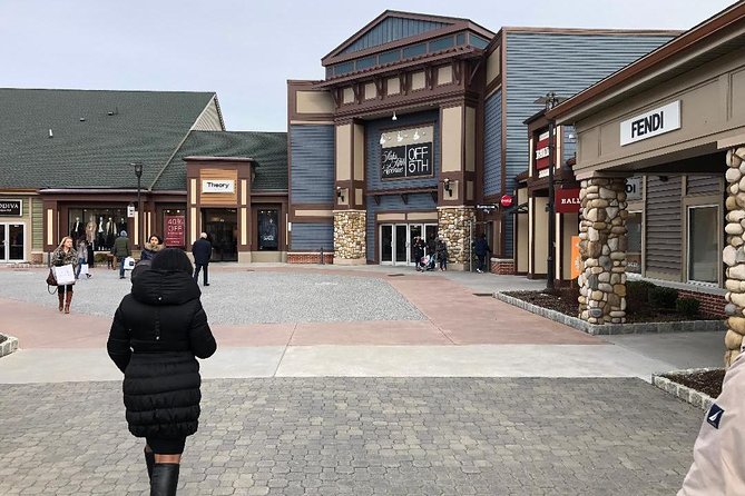 Woodbury Common Premium Outlet Shopping Private Day Trip by SUV from NYC - Brands, savings, and what “25% to 65% off” really means